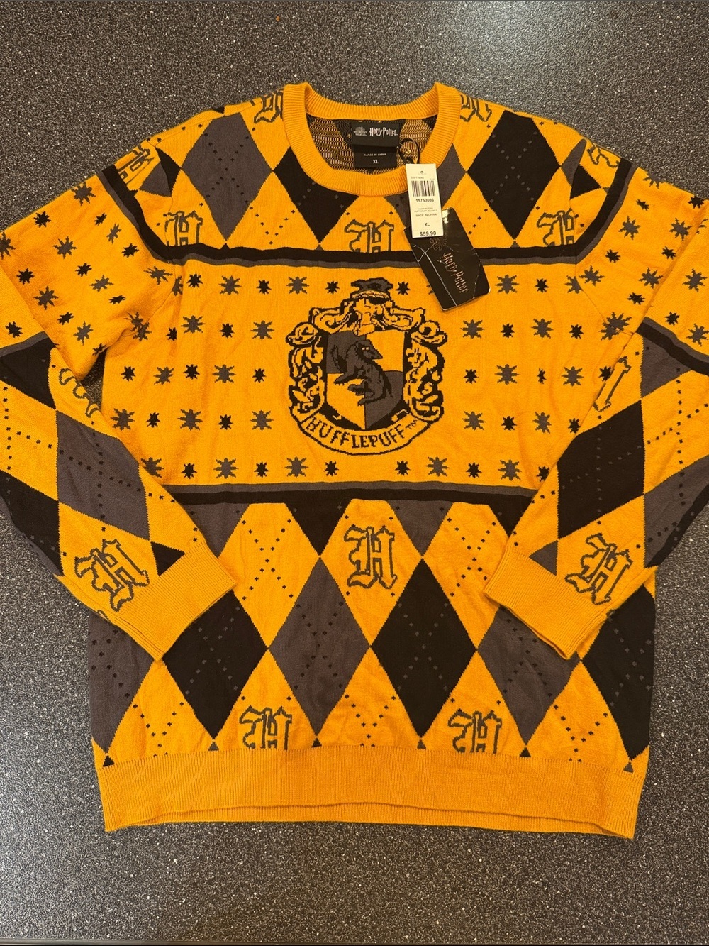 NWT Harry Potter Hufflepuff Crest Crewneck Sweater - Yellow & Black - size XL